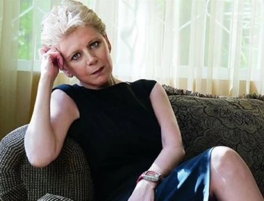 Ε.Ακρίτα: «Με προσβάλλει να χλευάζονται άνθρωποι επειδή είναι παχύσαρκοι, γυναίκες, γκέι, κοντοί» (φώτο)